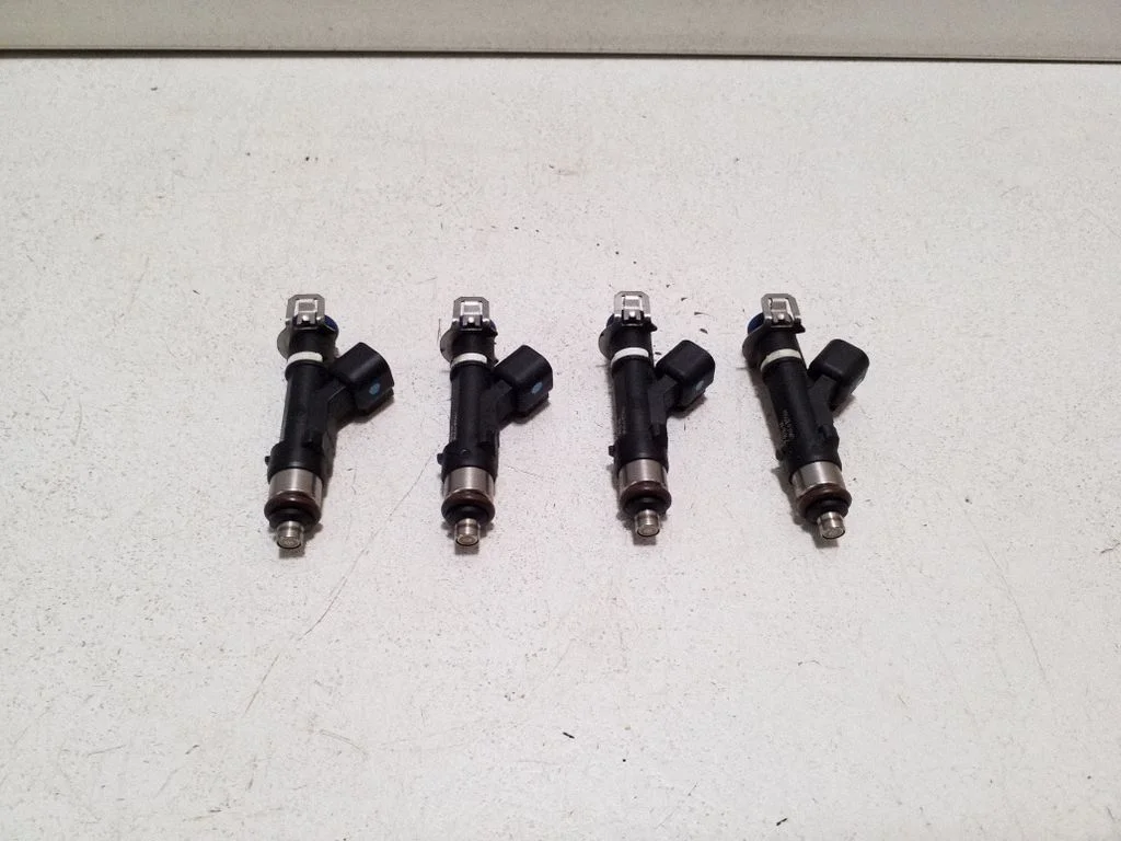 Fuel injectors set 0280158162
