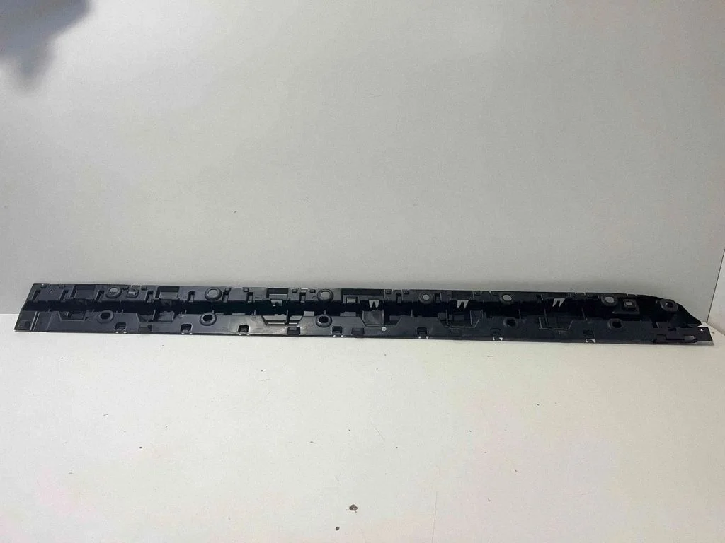 Sill supporting ledge 7425466