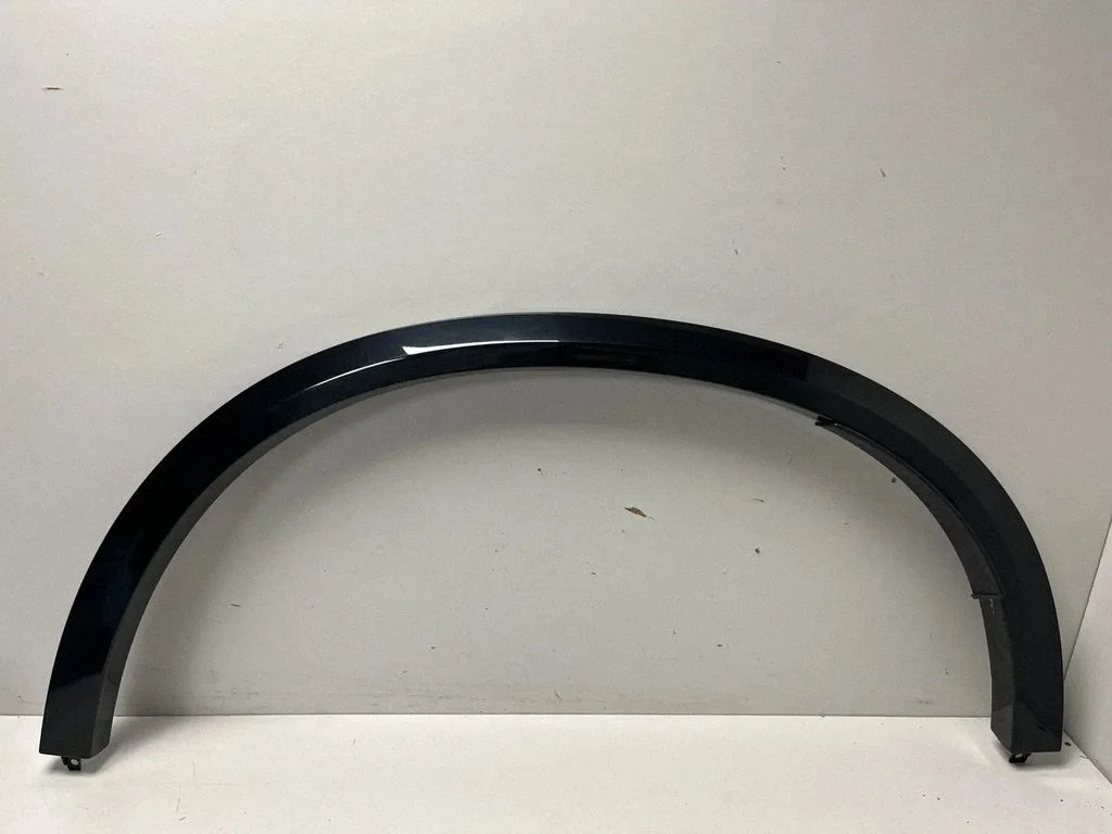 Rear arch trim 8099121