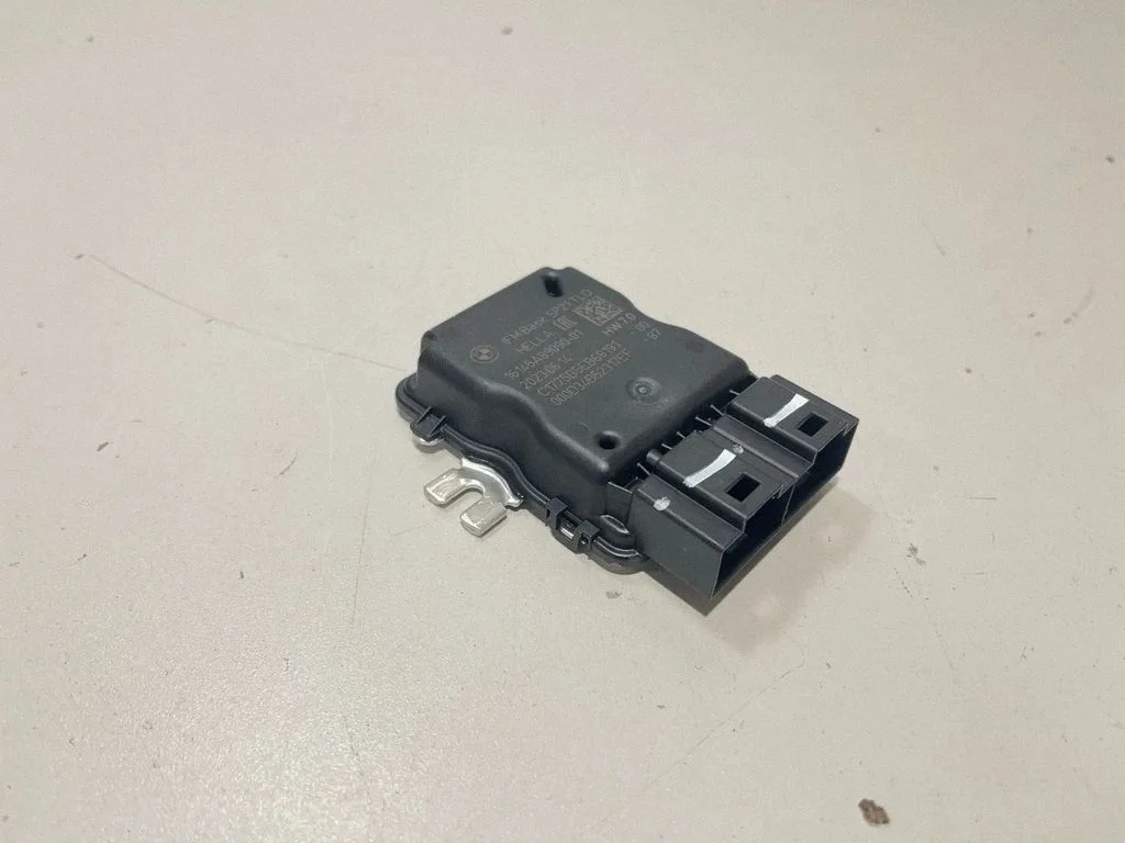 Degvielas sūkņa vadības bloks – BMW X5M G05 F95 (2019-)