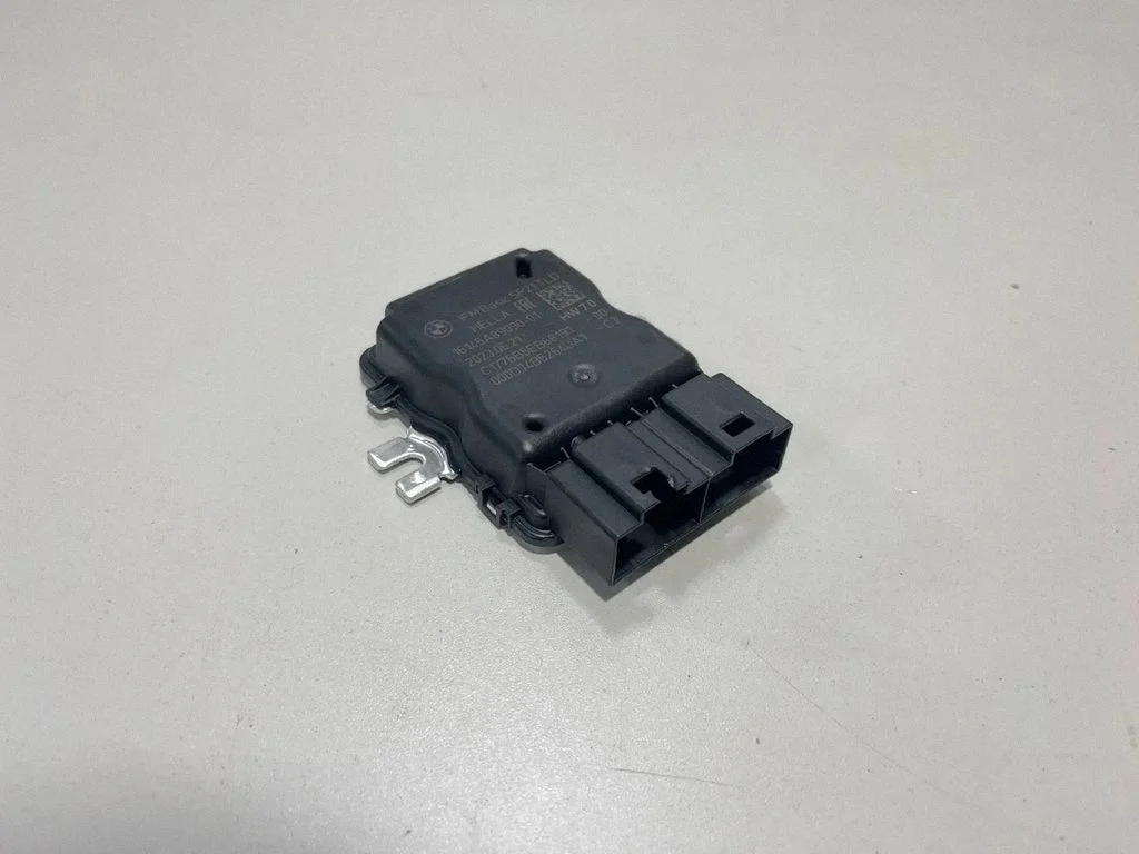 Degvielas sūkņa vadības bloks – BMW X7 G07 (2018-)