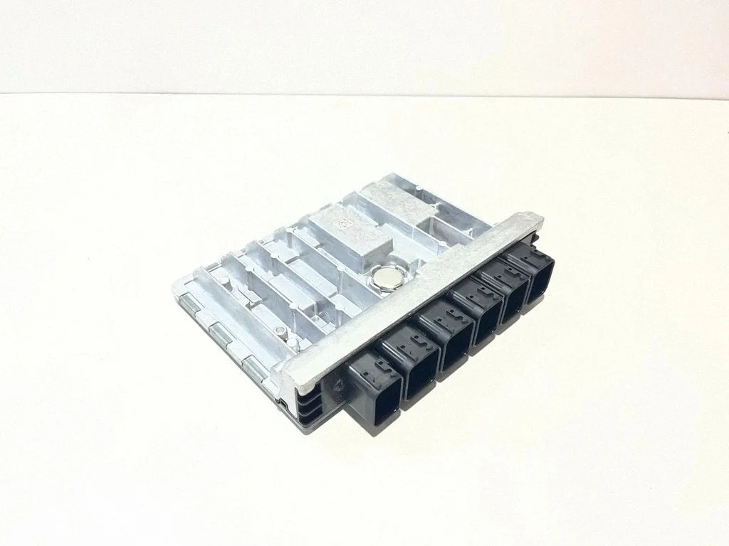 Dzinēja vadības bloks 5A71303
