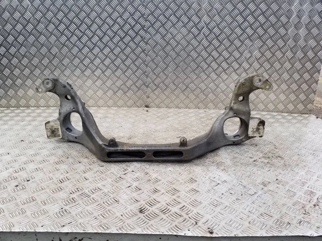 Engine mounting bracket 7P0199207A