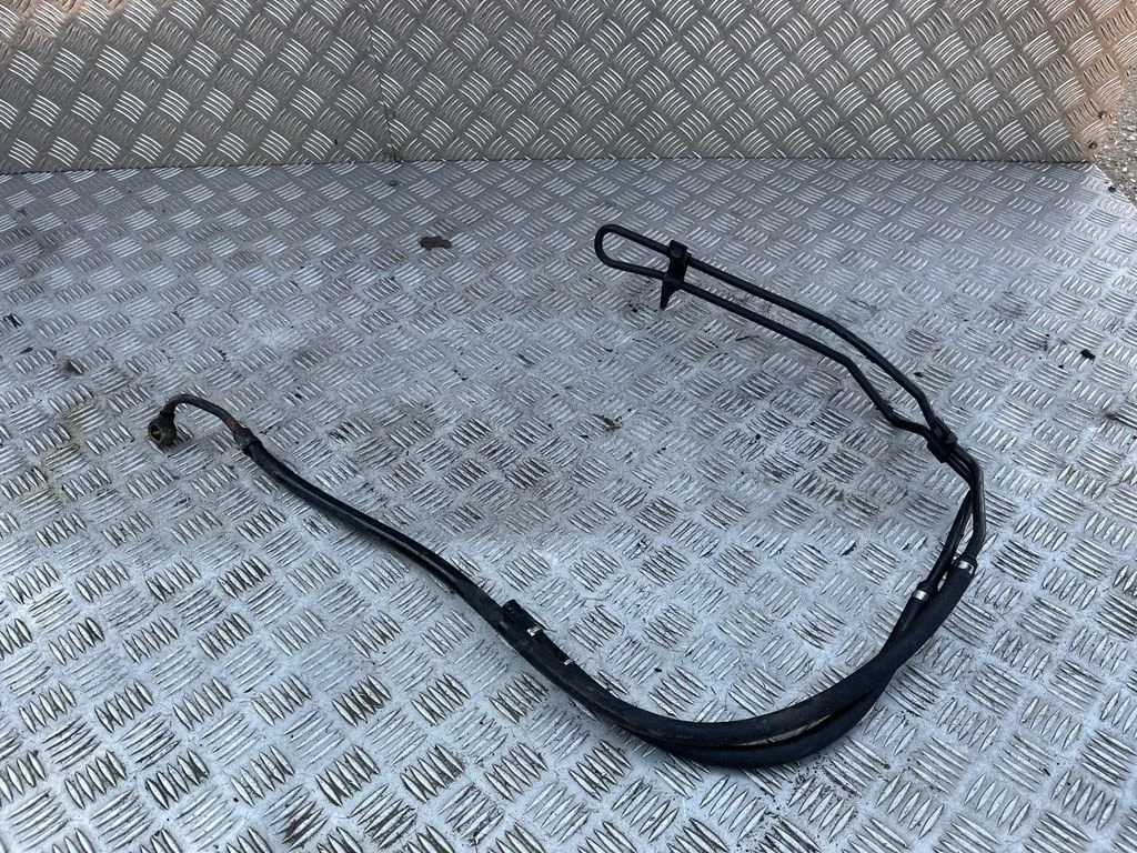 Power steering hose/pipe/line 8D1422891J – Volkswagen Passat B5.5 (2001-2005)