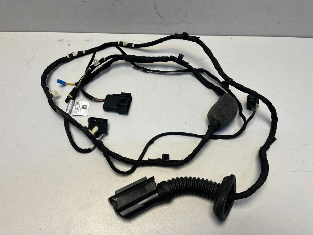 Tagaukse juhtmestik 5A8FF59 – BMW X6 G06 (2019-)