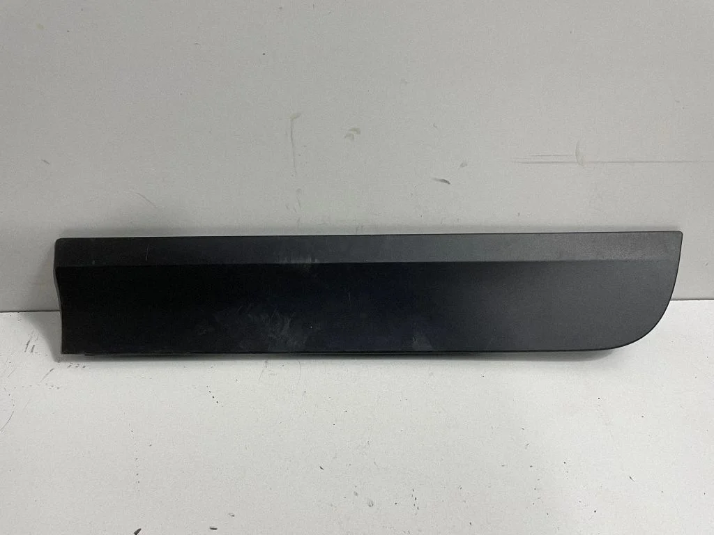 Tagaukse liist (mold) – BMW X3 F25 (2010-2017)