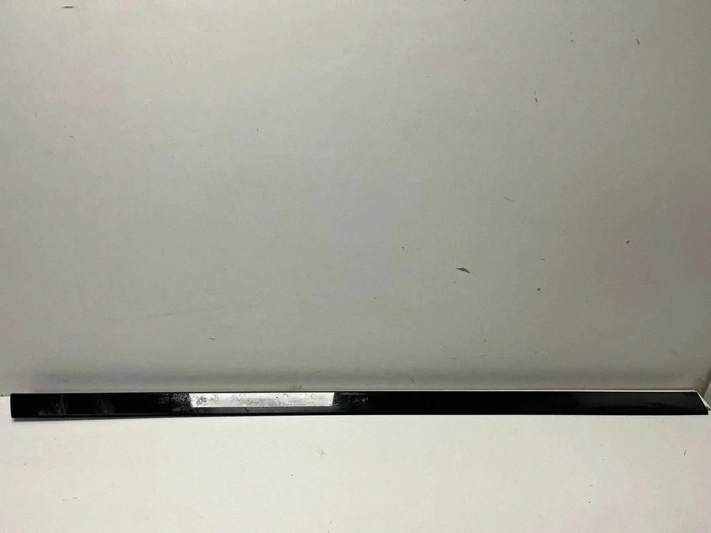 Listwa drzwi przednich – BMW XM (2022-)