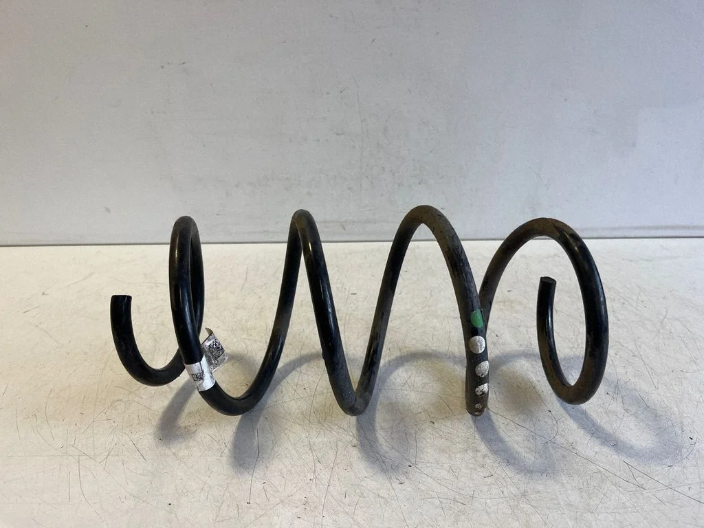 Front coil spring 2Q0411105
