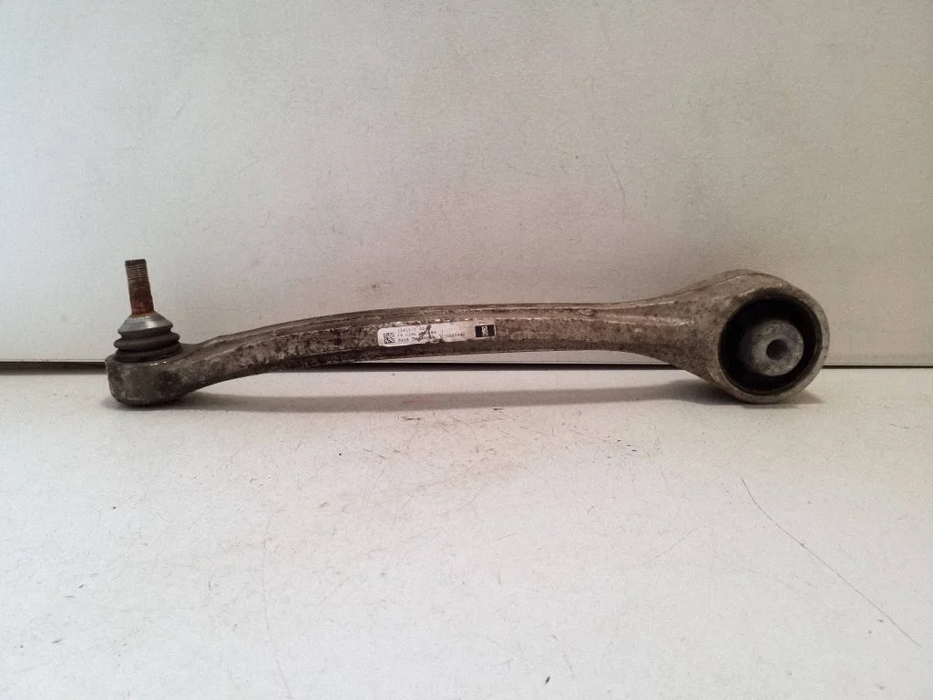 Front control arm 104157500A – Tesla Model S (2012-)