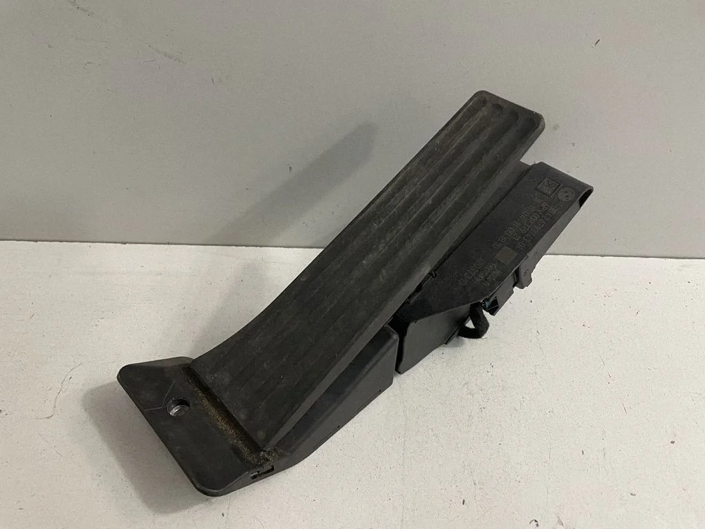 Accelerator throttle pedal 6793743 – BMW X1 F48 F49 (2015-2022)