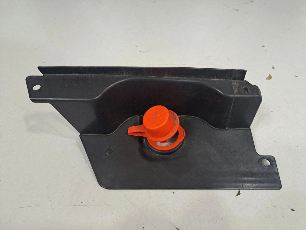 Battery box tray cover/lid 7290727