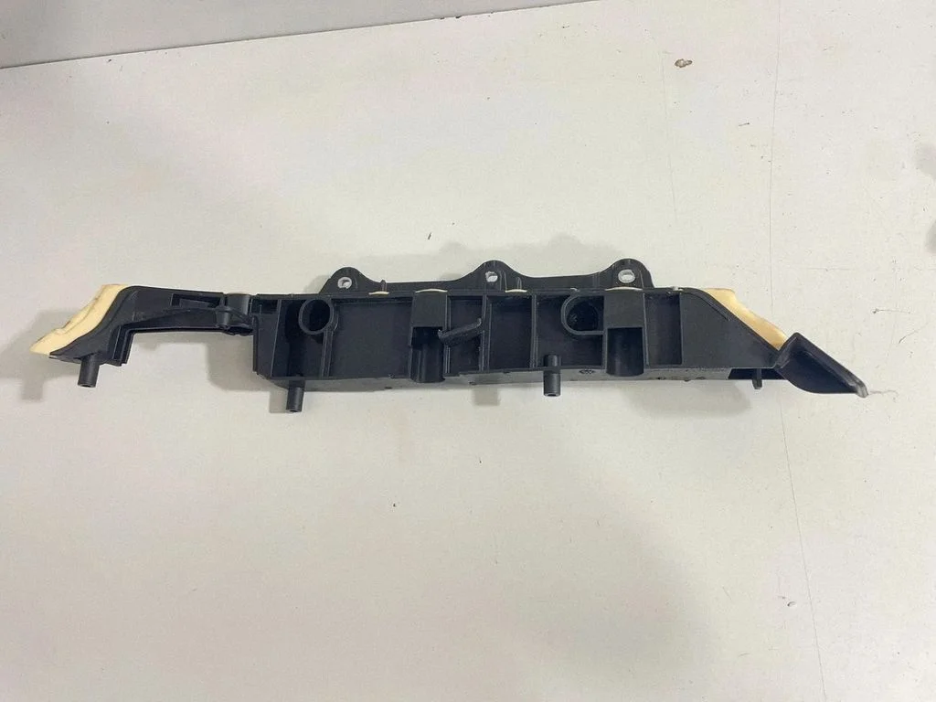Other engine bay part – BMW X3 G01 (2018-2024)