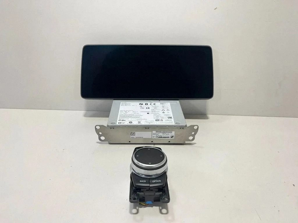 Radio/CD/DVD/GPS head unit – BMW 5 Series G30 G31 G38 (2016-)