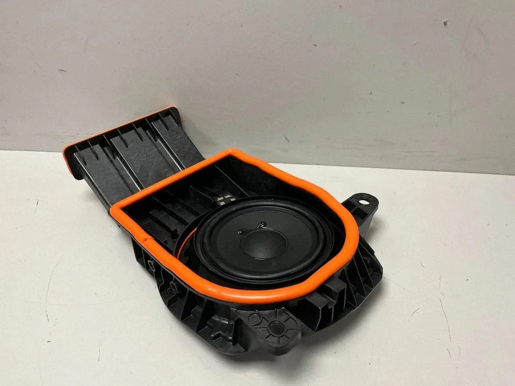 Subwoofer speaker 9878330 – BMW X1 U11 (2022-)