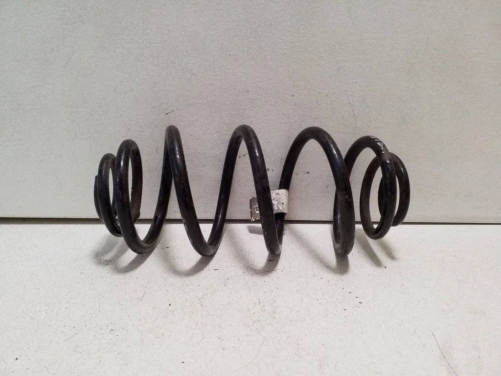 Rear coil spring – Opel Vectra C (2002-2005)
