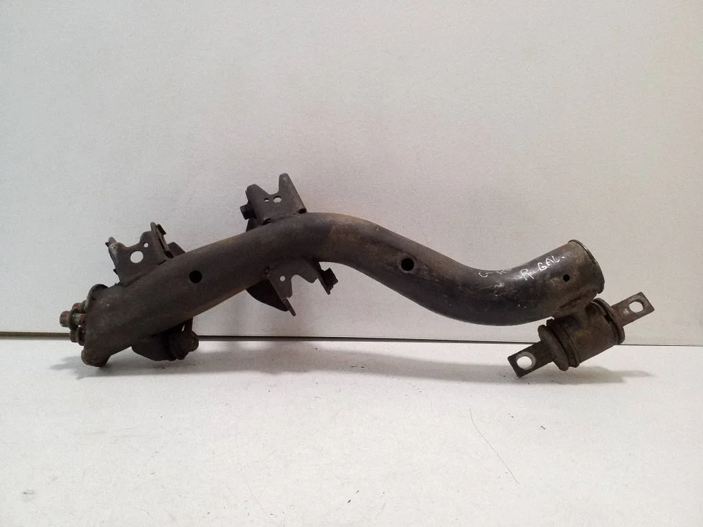 Rear upper control arm/wishbone – right