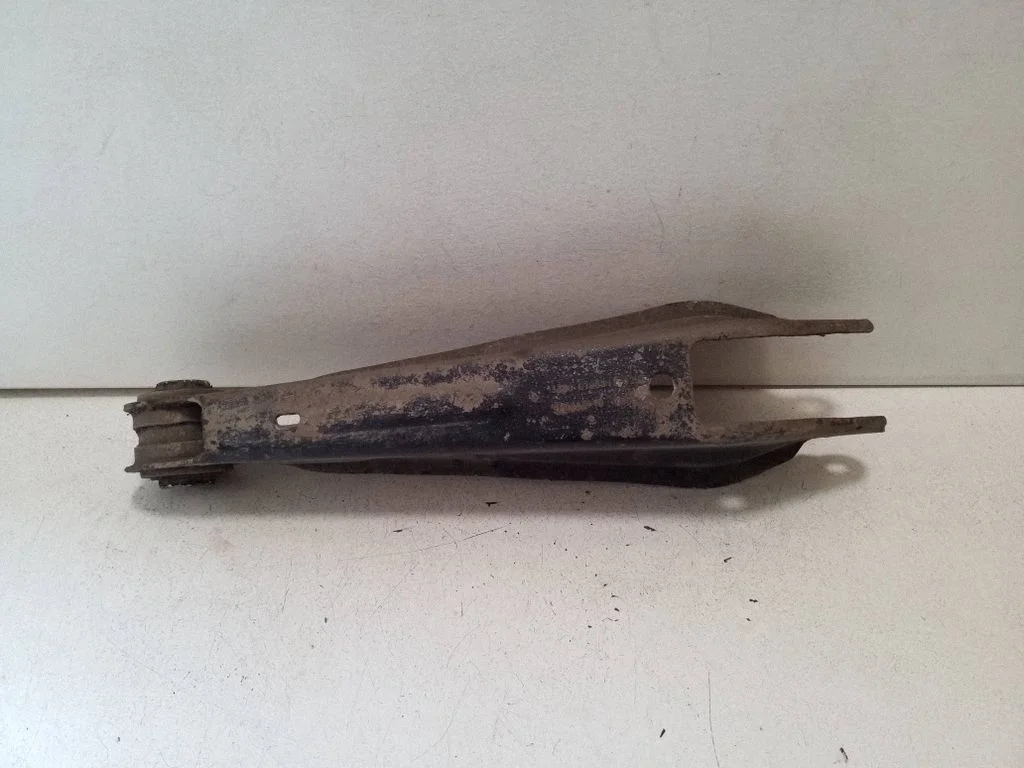 Rear upper control arm/wishbone 6795812