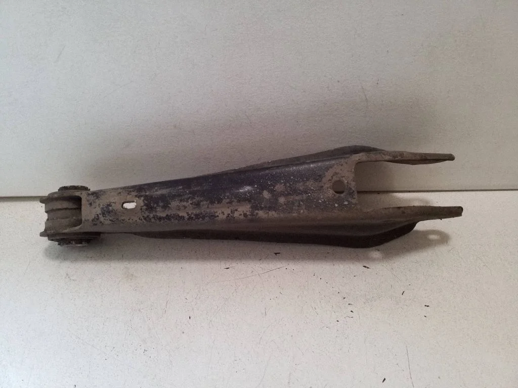 Rear upper control arm/wishbone 6795812