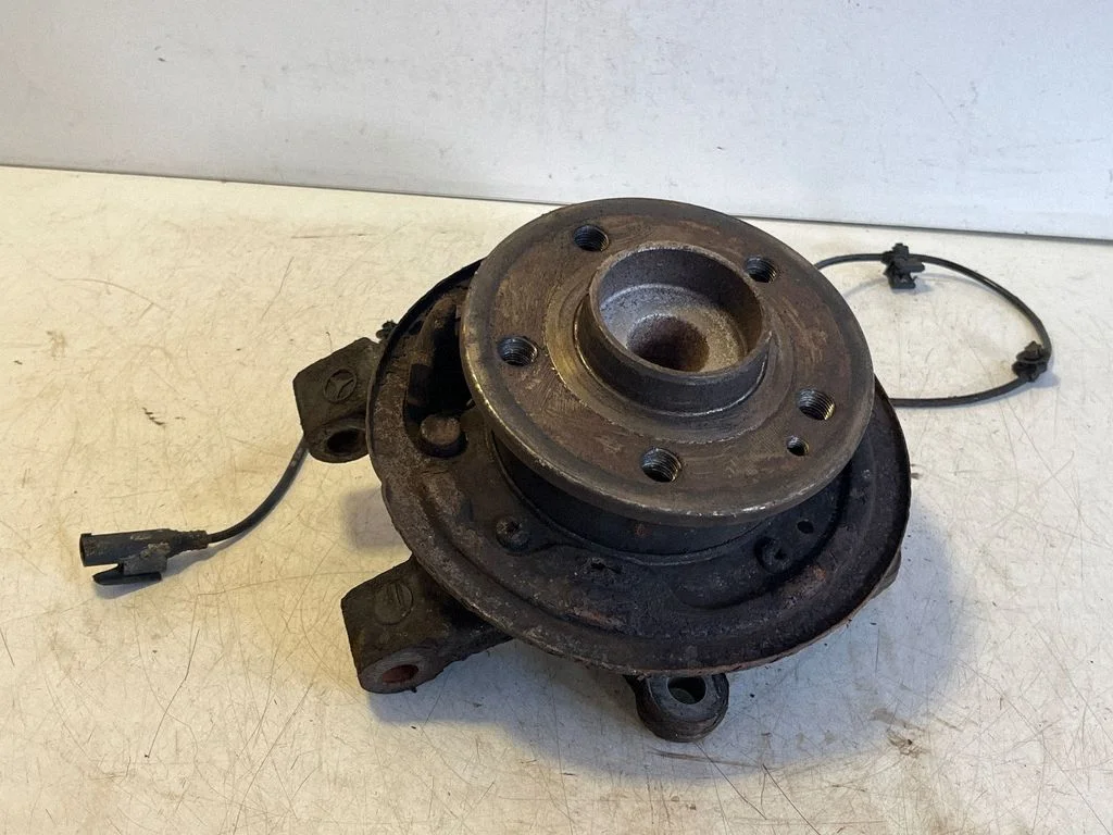 Rear wheel hub A4473570006