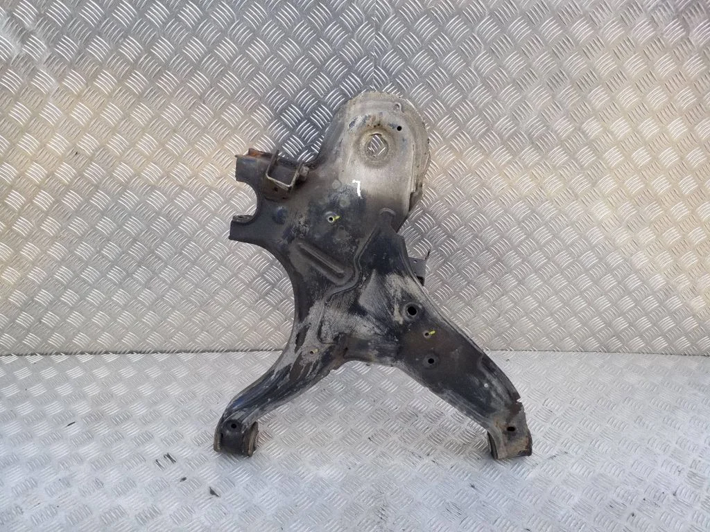 Rear upper control arm/wishbone – left