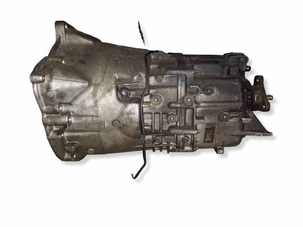 Manual 5 speed gearbox 1053401127