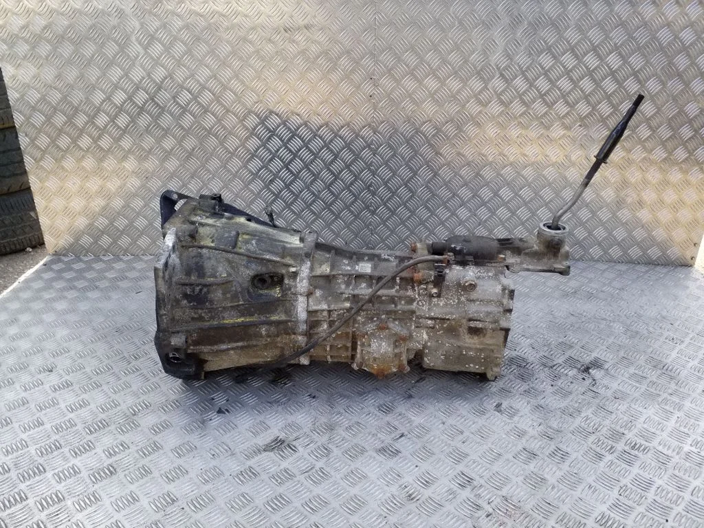 Manual 5 speed gearbox 67J00