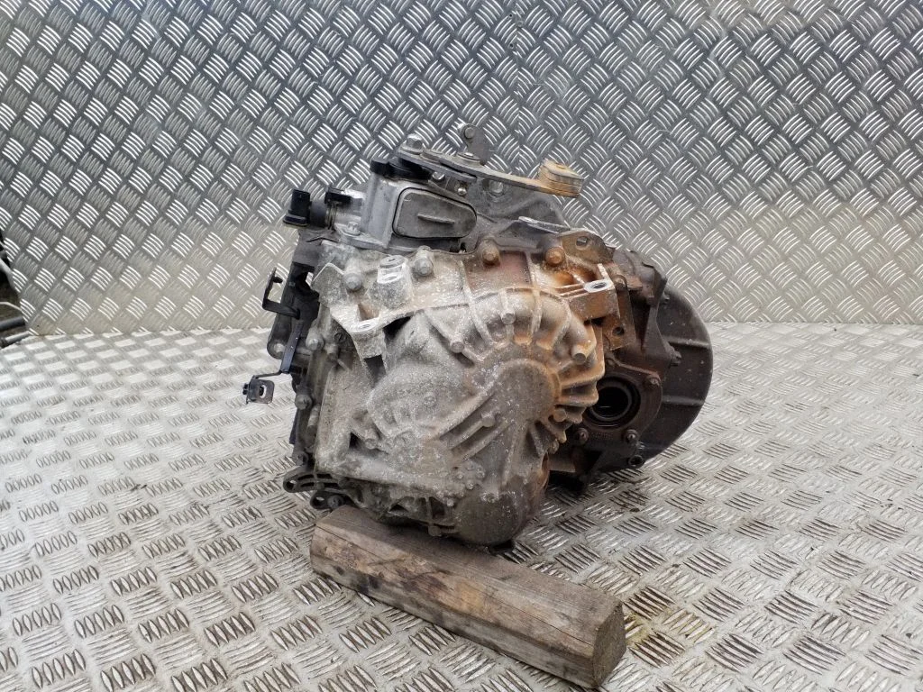 Manual 5 speed gearbox M320FAM0 – Opel Zafira C (2011-2019)