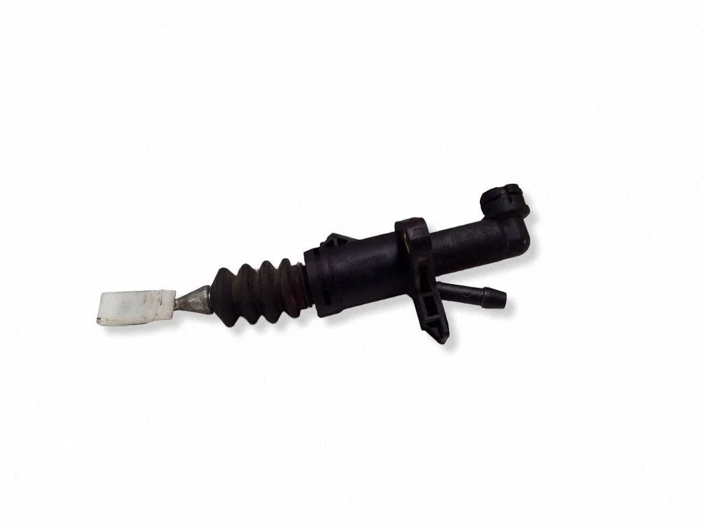 Clutch master cylinder – Volkswagen Transporter - Caravelle T5 (2003-2015)