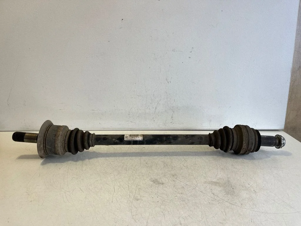 Rear driveshaft 7598041