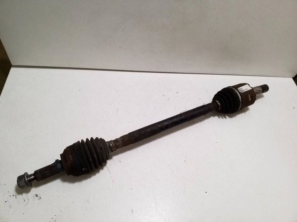 Rear driveshaft 100771901B – Tesla Model S (2012-)