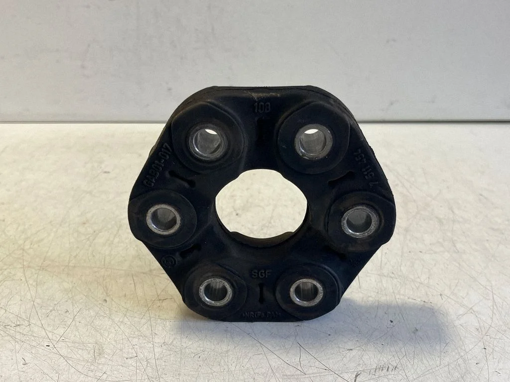 Rear prop shaft donut coupling/joint 7511454