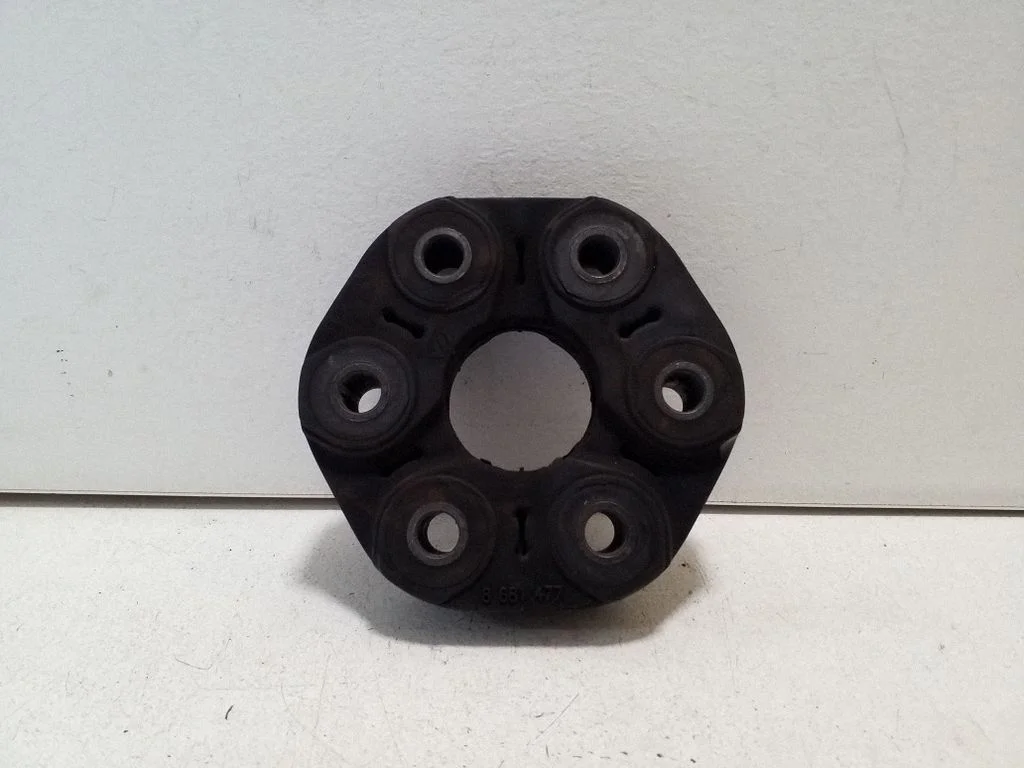 Rear prop shaft donut coupling/joint 8681477