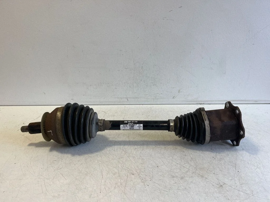 Eesmine pooltelg 2Q0407271AJ – Skoda Fabia Mk4 (6VA) (2021-)