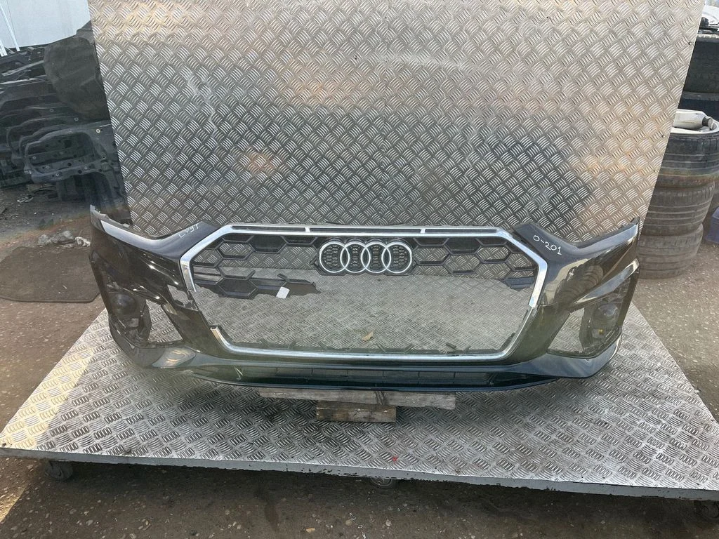 Front bumper 8W6807437AB