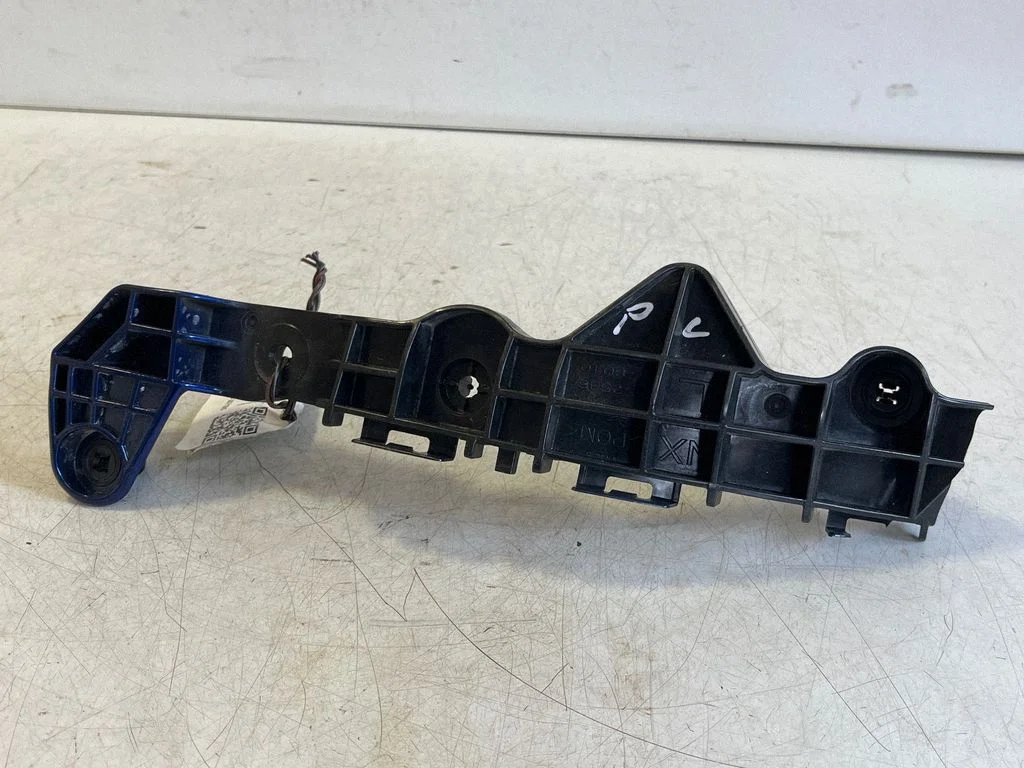 Front bumper mounting bracket 5253678010