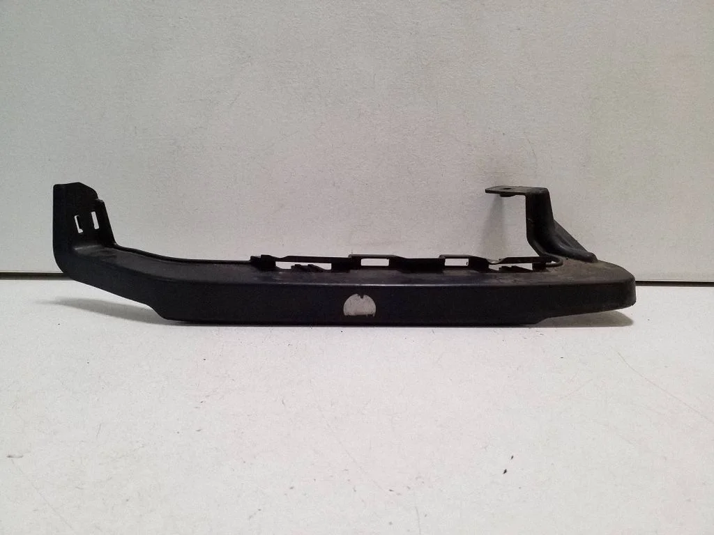 Front bumper mounting bracket 95018459