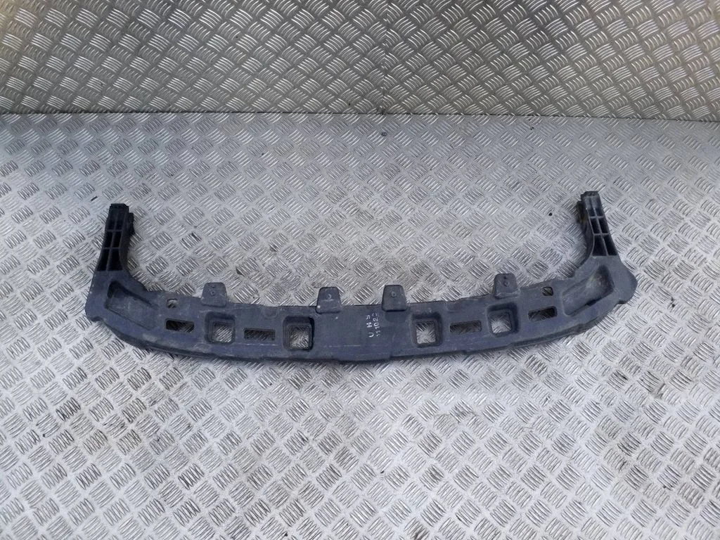 Front bumper mounting bracket 95027304