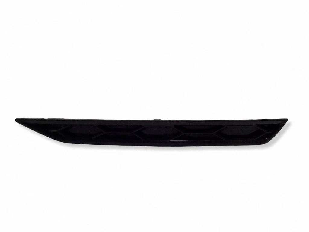 Front bumper lower grill 8UO807925