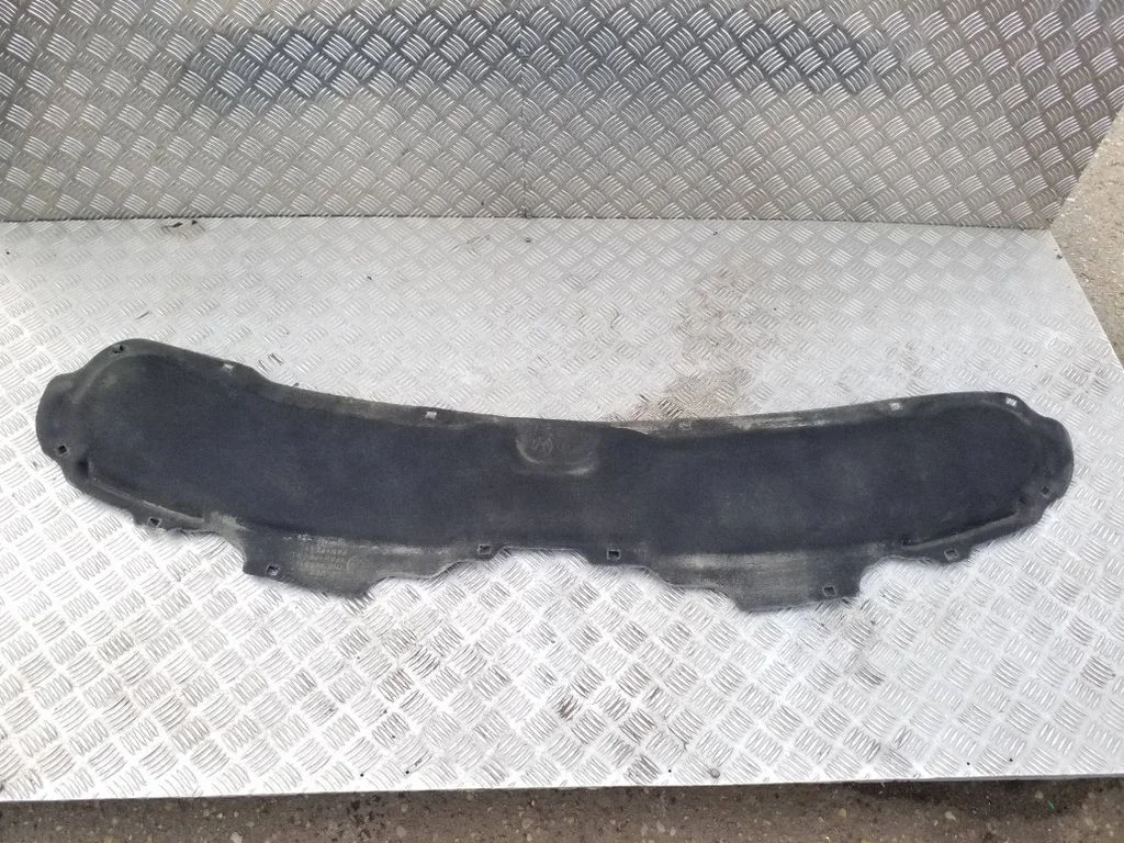 Engine bonnet/hood sound/heat insulation – Volkswagen Transporter - Caravelle T5 (2003-2015)