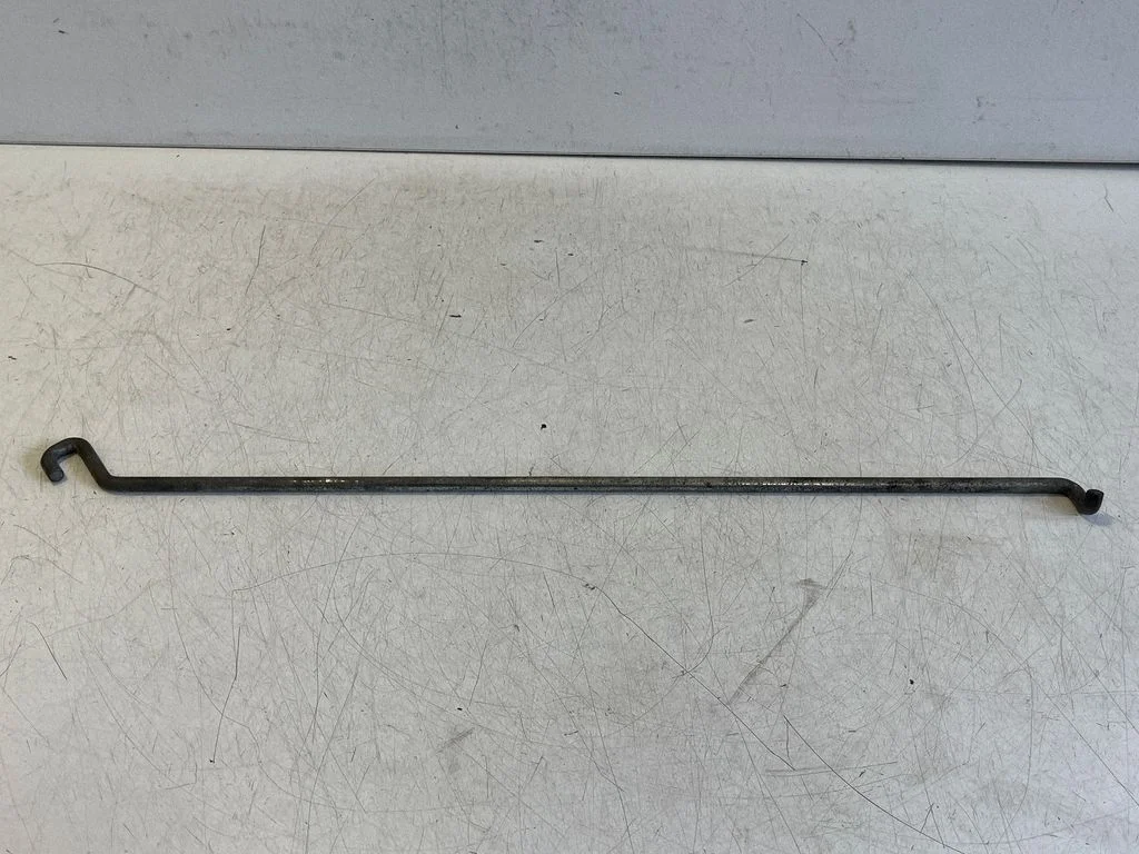 Engine bonnet/hood prop rod/strut