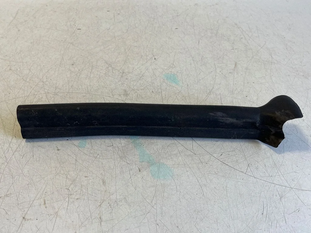 Engine compartment rubber 7234372