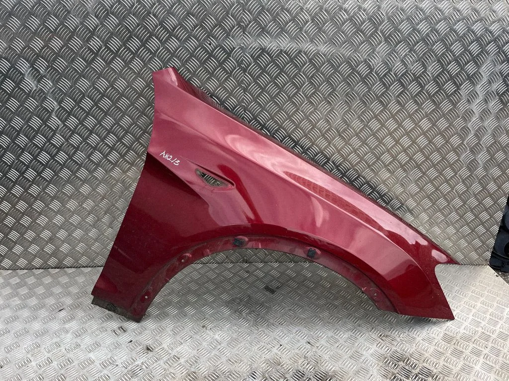 Fender – right