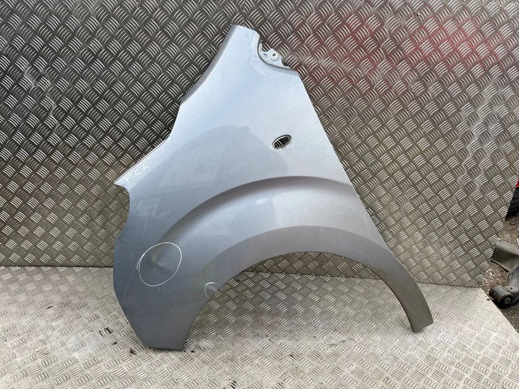 Fender – Opel Vivaro (2019-), left