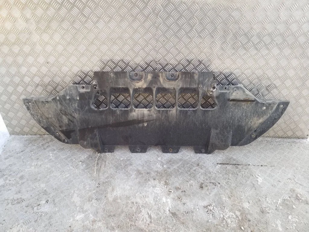 Osłona dolna zderzaka 670001748