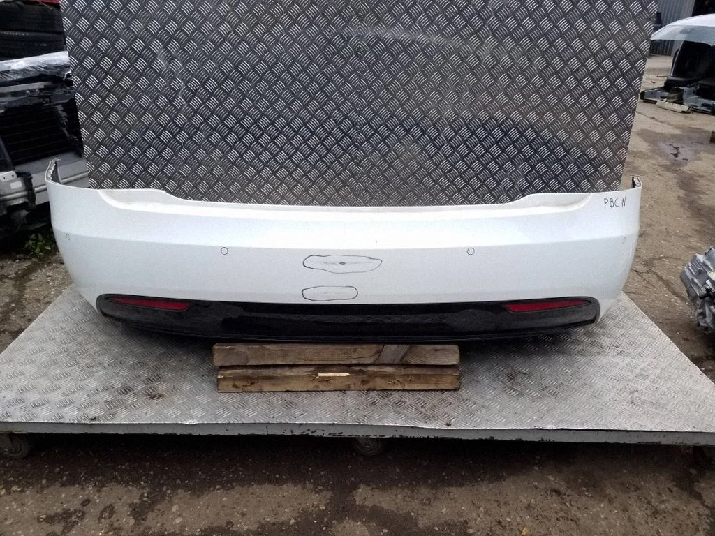 Rear bumper 105731901B – Tesla Model S (2012-)