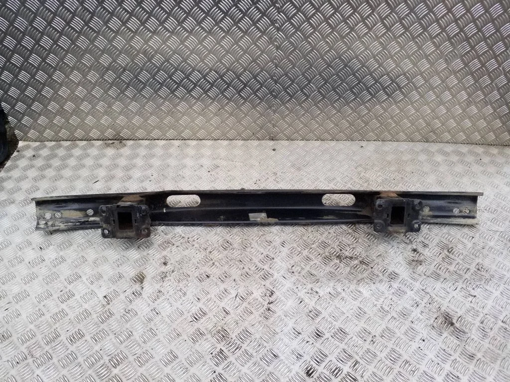 Rear bumper cross member – Volkswagen Transporter - Caravelle T5 (2003-2015)