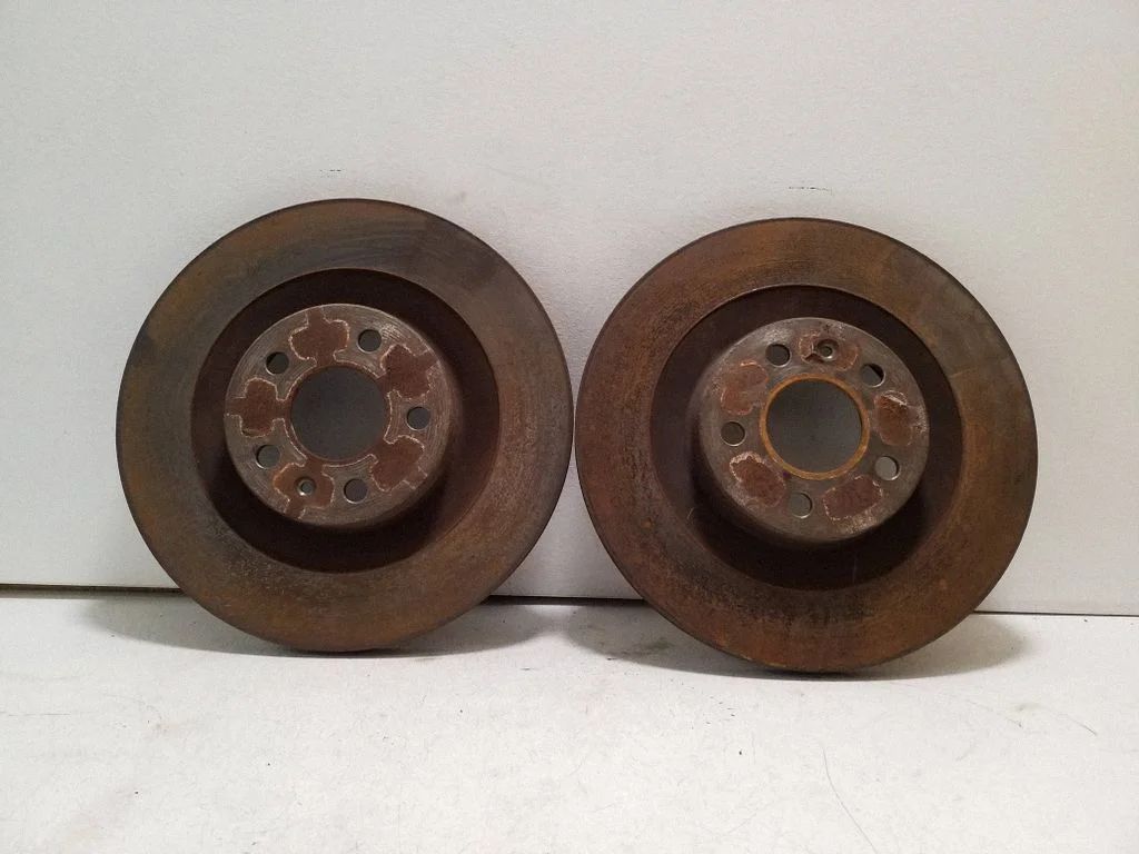 Tagumine piduriketas