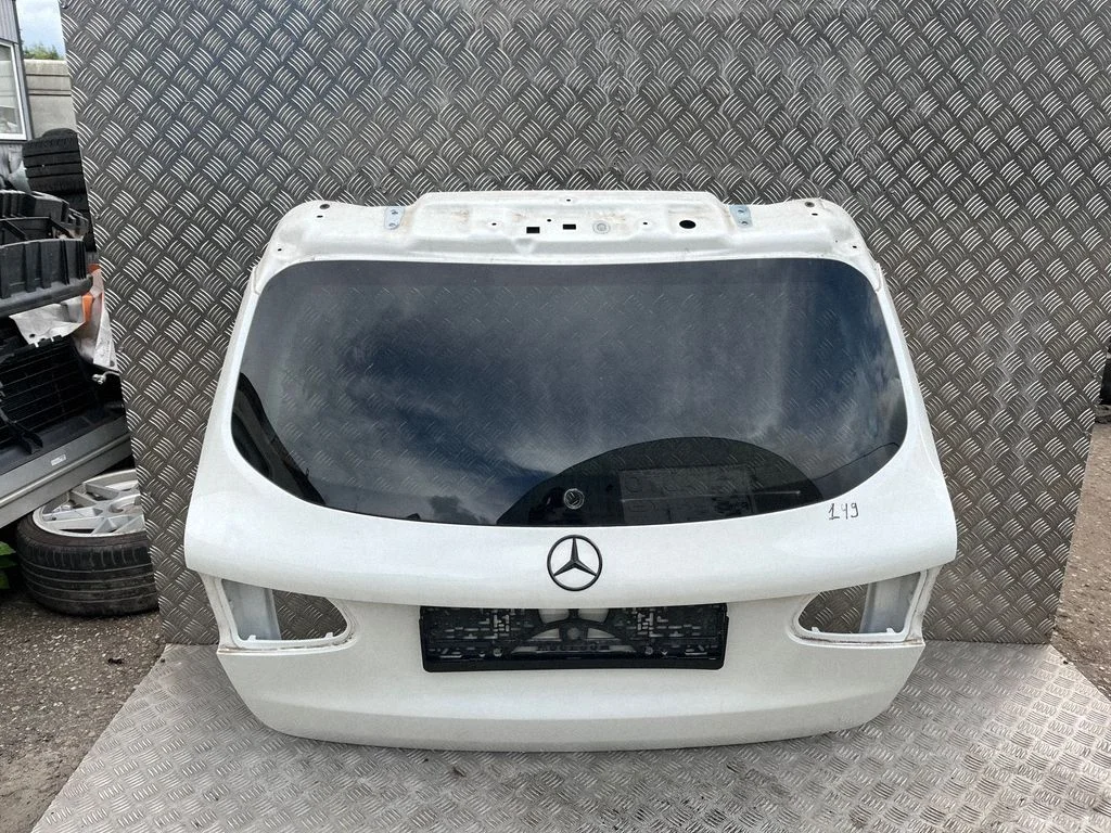Tailgate/trunk/boot lid