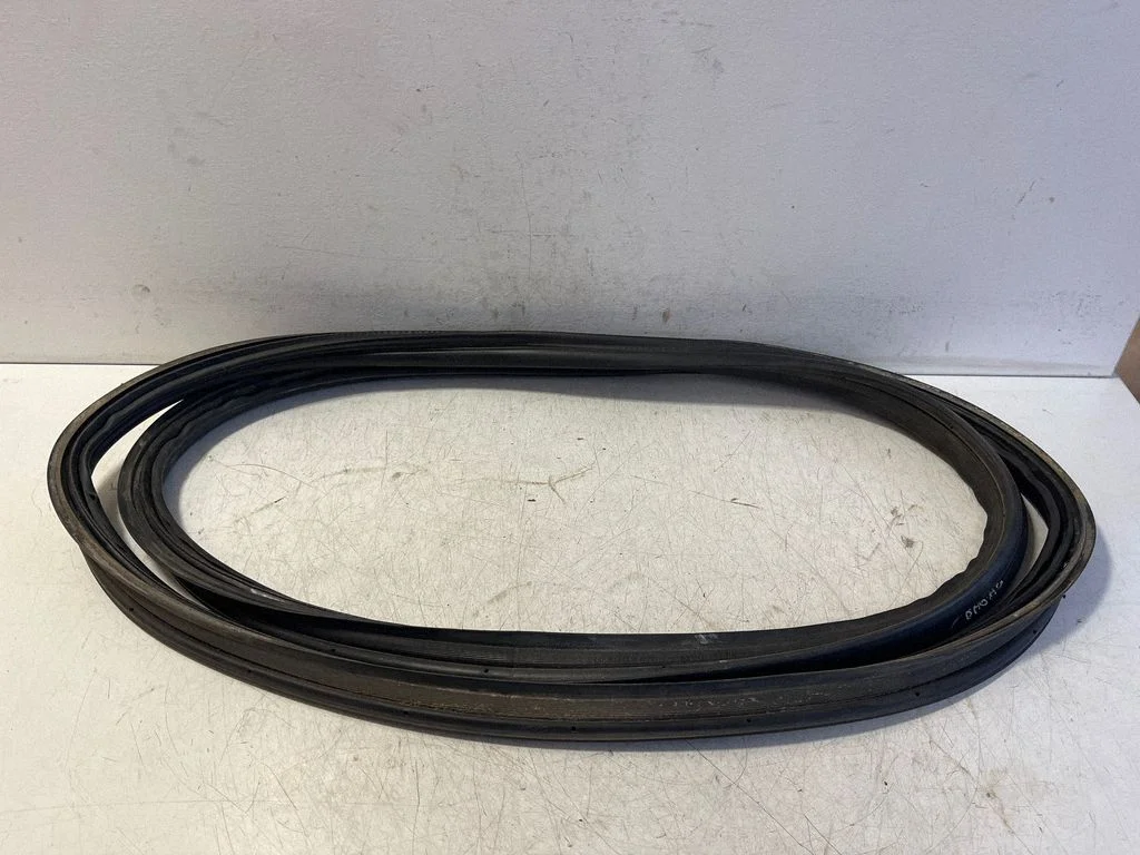 Loading door rubber seal (on body) – Toyota Yaris (2006-2011)