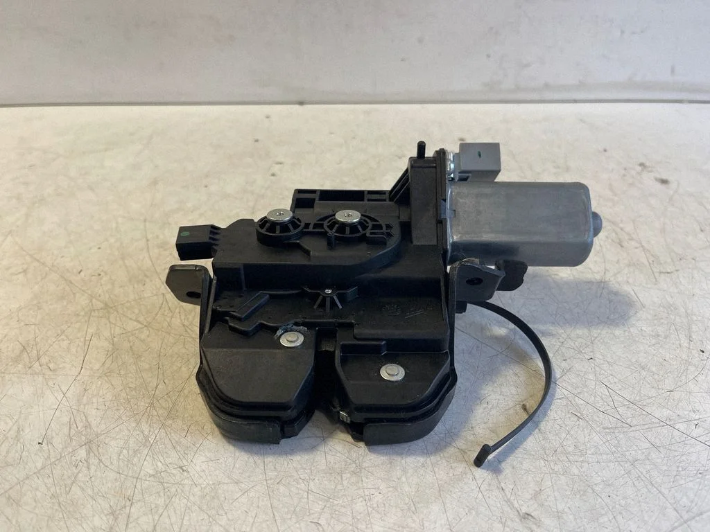 Tailgate/trunk/boot lock/catch/latch – Porsche Macan (95B) (2014-2018)